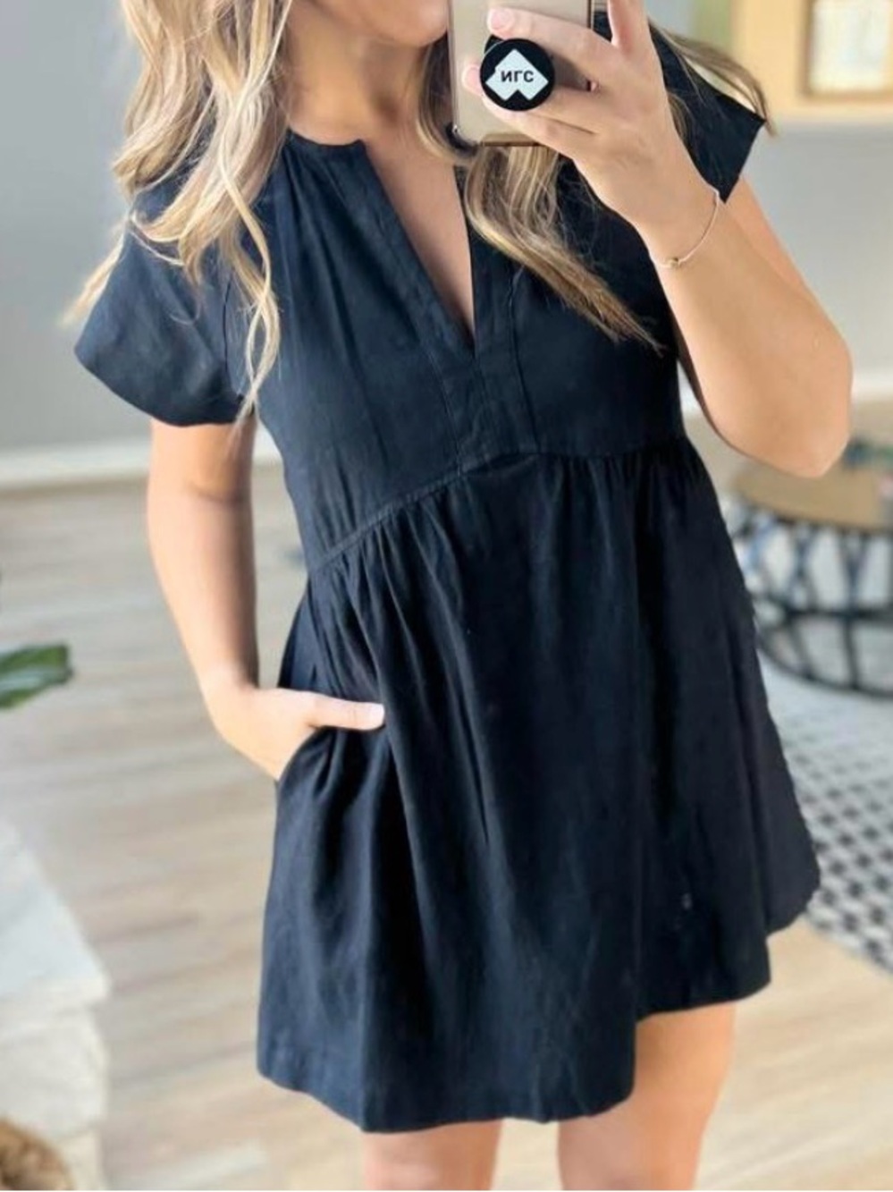 Universal Thread Black Linen Short Sleeve V-Neck Babydoll Dress with pockets